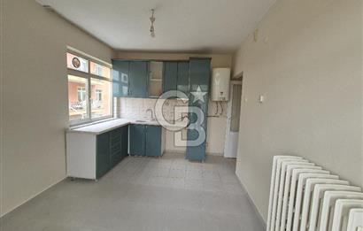 Seyranbağları'nda, 3+1, 2. Kat, Yenilenmiş Kiralık Daire