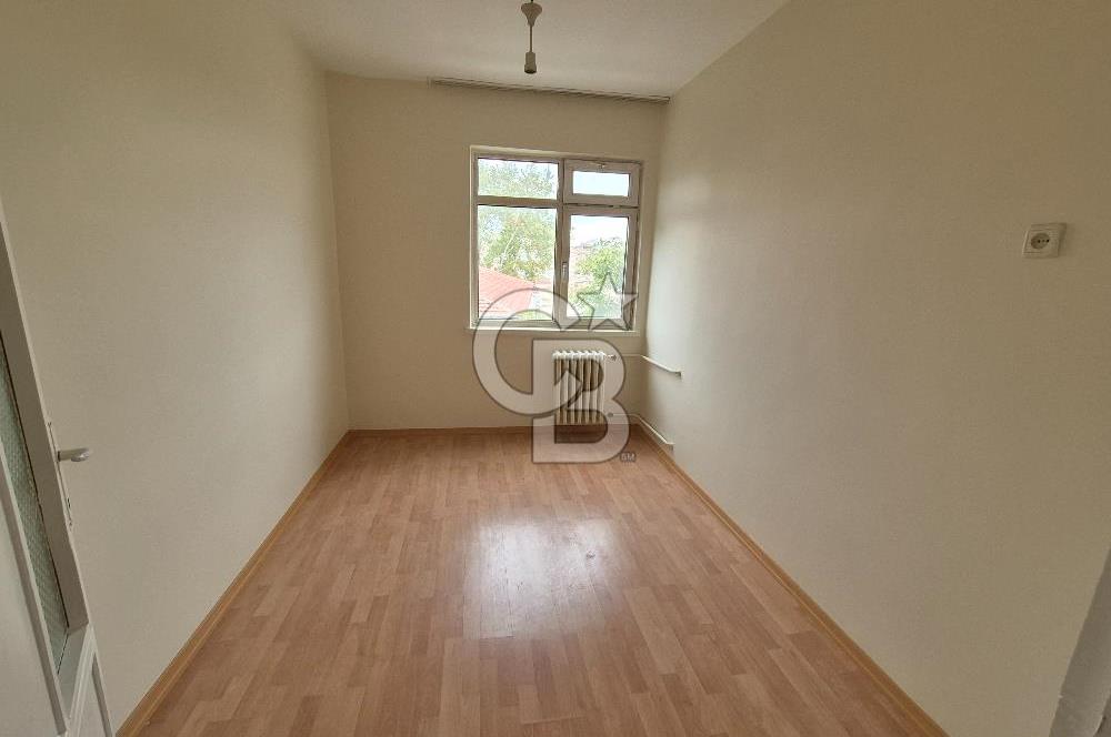 Seyranbağları'nda, 3+1, 2. Kat, Yenilenmiş Kiralık Daire