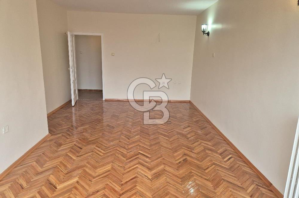 Seyranbağları'nda, 3+1, 2. Kat, Yenilenmiş Kiralık Daire