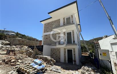 Datça’da denize yürüme mesafesi’nde satılık daire