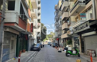 ALSANCAK SAİNT JOSEPH SOKAĞI'NDA DOĞALGAZLI 3+1 SATILIK DAİRE