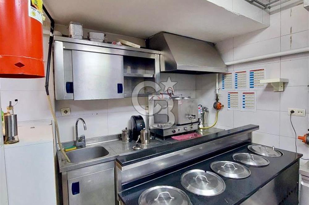 Karşıyaka Çarşı'da Merkezi Lokasyonda Devren Kiralık Restoran