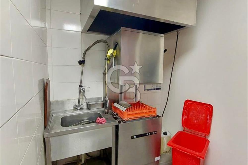 Karşıyaka Çarşı'da Merkezi Lokasyonda Devren Kiralık Restoran