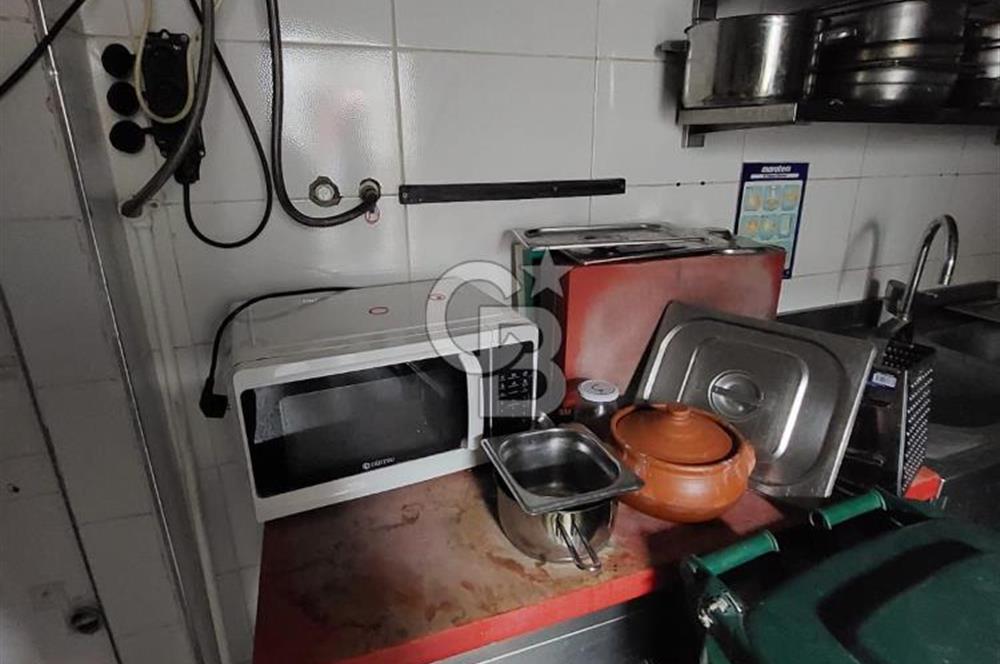 Karşıyaka Çarşı'da Merkezi Lokasyonda Devren Kiralık Restoran