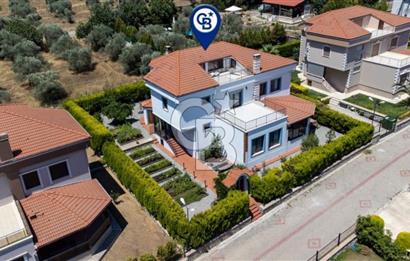 Kemalpaşa Çiniliköy Satılık 922 m2 Arsa Payı 450 m2 Kapalı Alan 5+2 Tribleks Villa