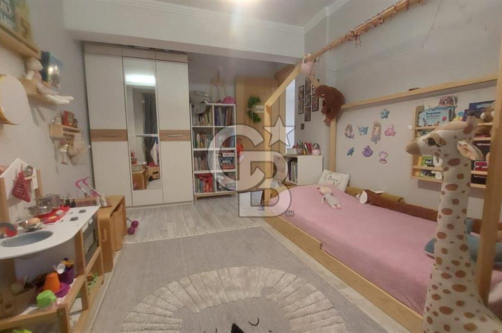 ŞEMİKLER'DE 4+1 SATILIK LÜKS DAİRE