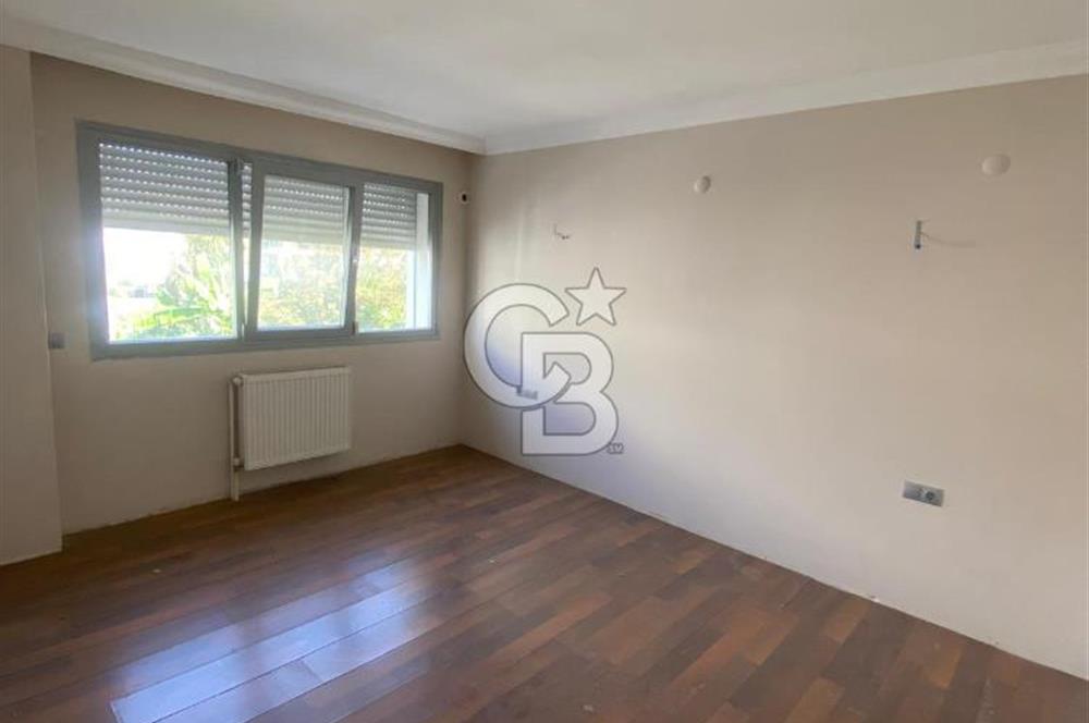 Güzelbahçe Maltepe'de 800 M2 Arsa içerisinde Kiralık Müstakil Villa