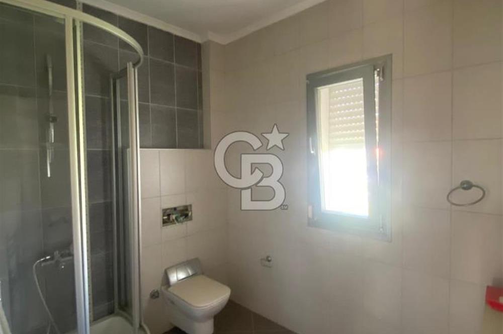 Güzelbahçe Maltepe'de 800 M2 Arsa içerisinde Kiralık Müstakil Villa