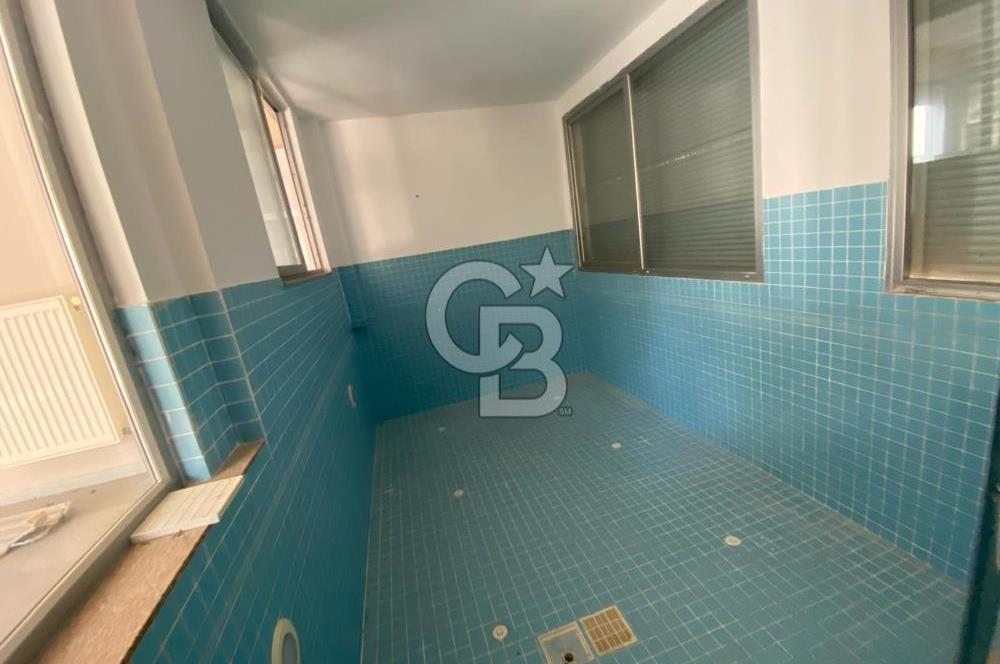 Güzelbahçe Maltepe'de 800 M2 Arsa içerisinde Kiralık Müstakil Villa