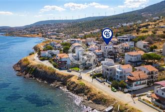 Yenifoça Petra Koyunda Satılık 4+1 Deniz Manzaralı Villa