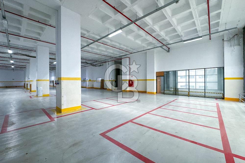 Esenyurt'ta 4.350 M² Kiralık Düz Giriş Depo