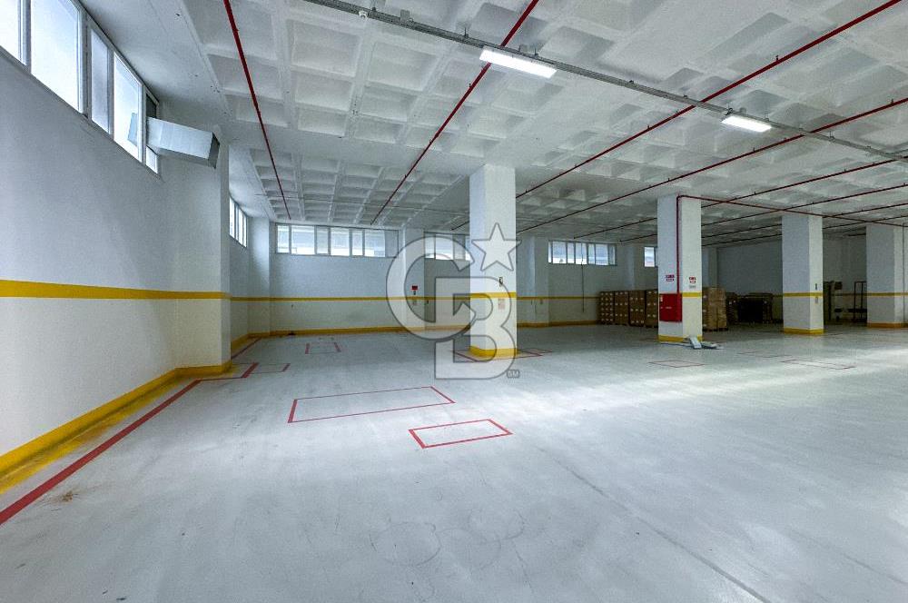 Esenyurt'ta 4.350 M² Kiralık Düz Giriş Depo