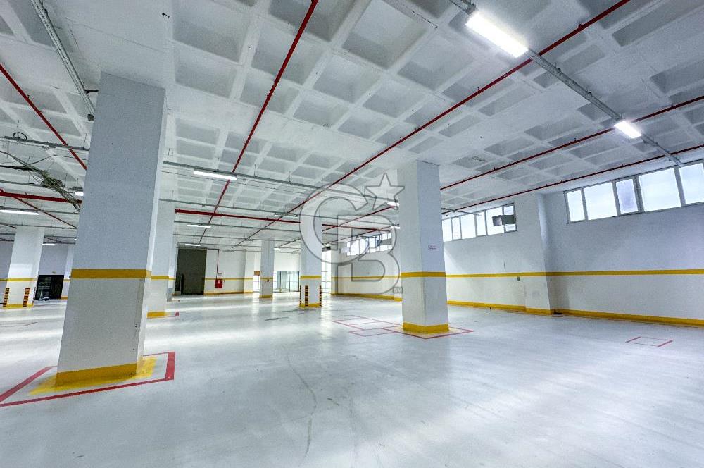 Esenyurt'ta 4.350 M² Kiralık Düz Giriş Depo