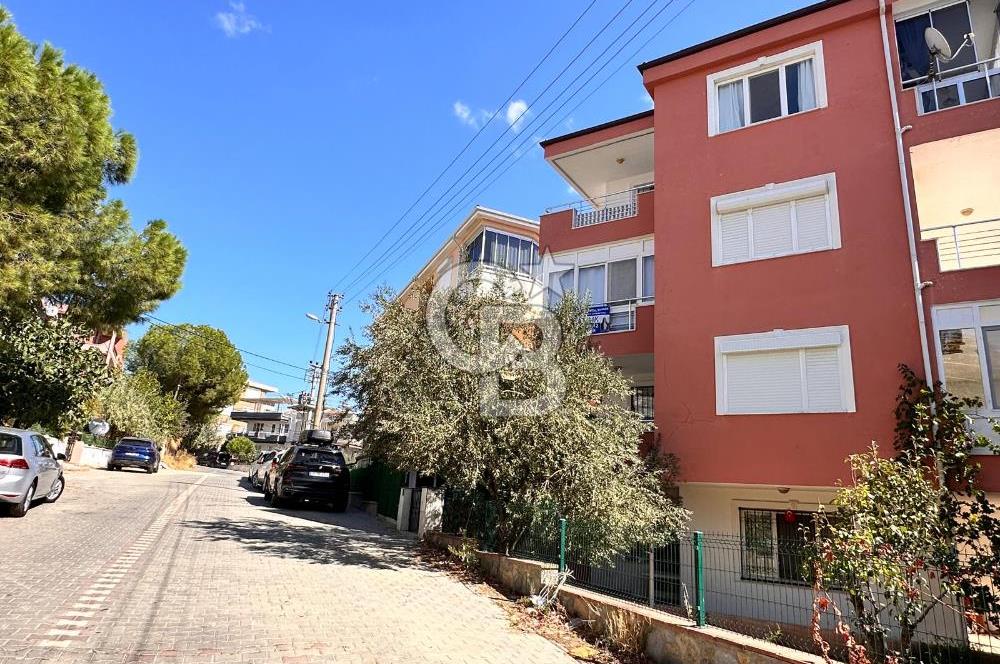 BALIKESİ,AYVALIK SARIMSAKLIDA DENİZ MANZARALI SATILIK 2+1 DAİRE