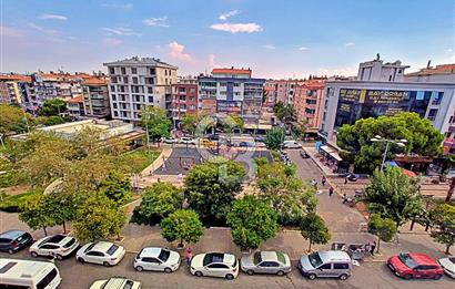 Gaziemir Önder Caddesi Üzerinde Çift Cephe Satılık 4+1 Daire