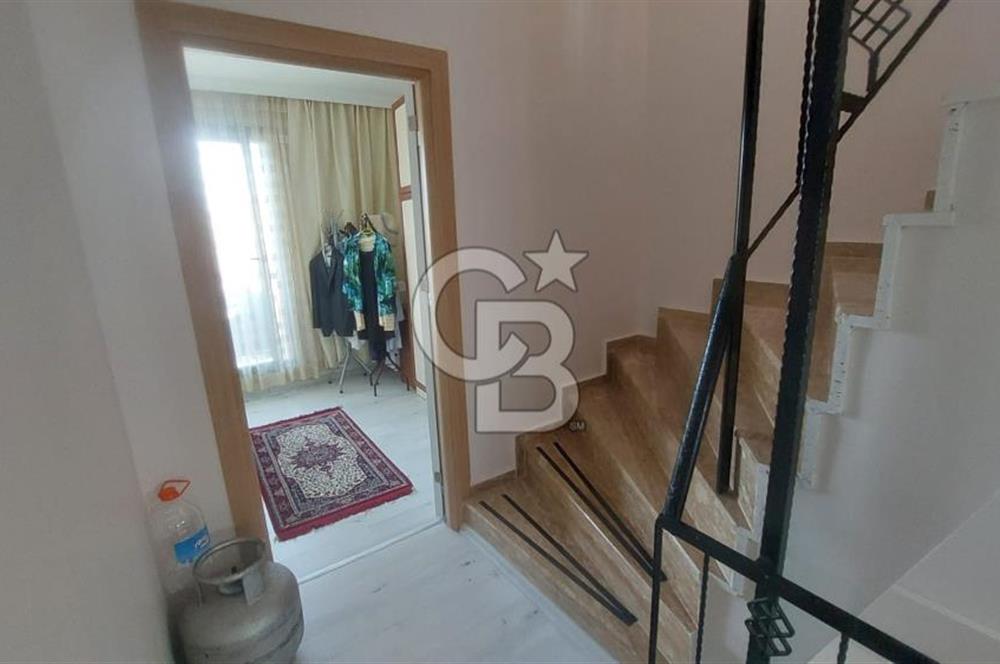 ÇANDARLI'DA SATILIK TRİPLEX YAZLIK