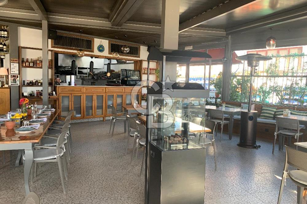 Muğla Ula Akyaka’da Sahile Sıfır Satılık Restoran ve 6 Odalı Butik Otel 