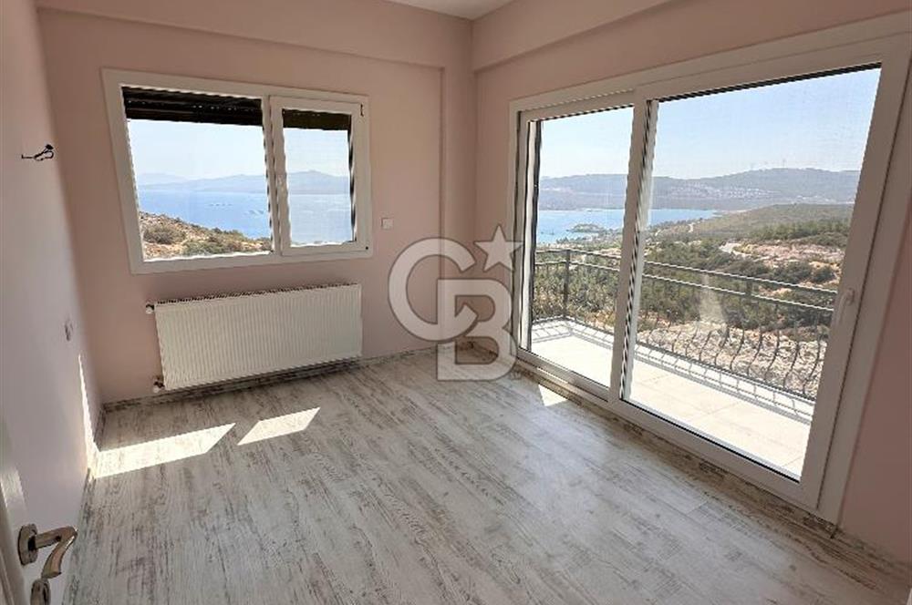 İzmir Karaburun Mordoğan Kamukent'te Eşsiz Manzaralı 4+1 Villa