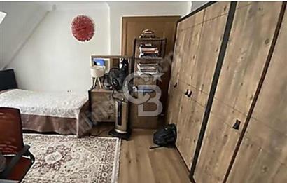 Pendik Batı Mahallesi Çarşı ve Sahile Yakın 4+1 Dubleks Daire 