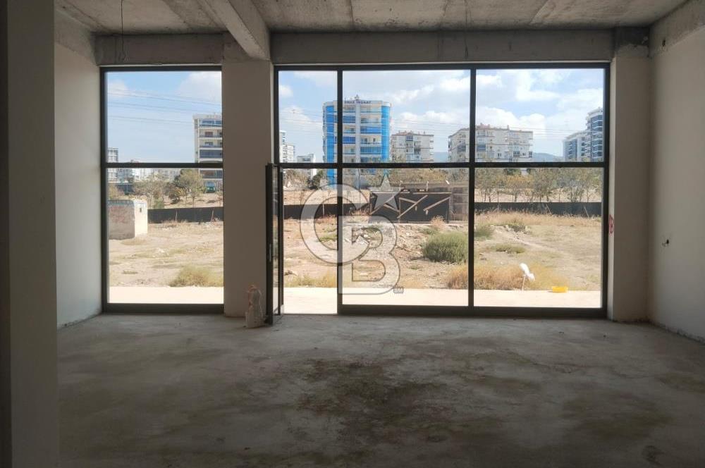 OMNİA ULUKENT EVLERİNDE KİRALIK 80 M2 DÜKKAN