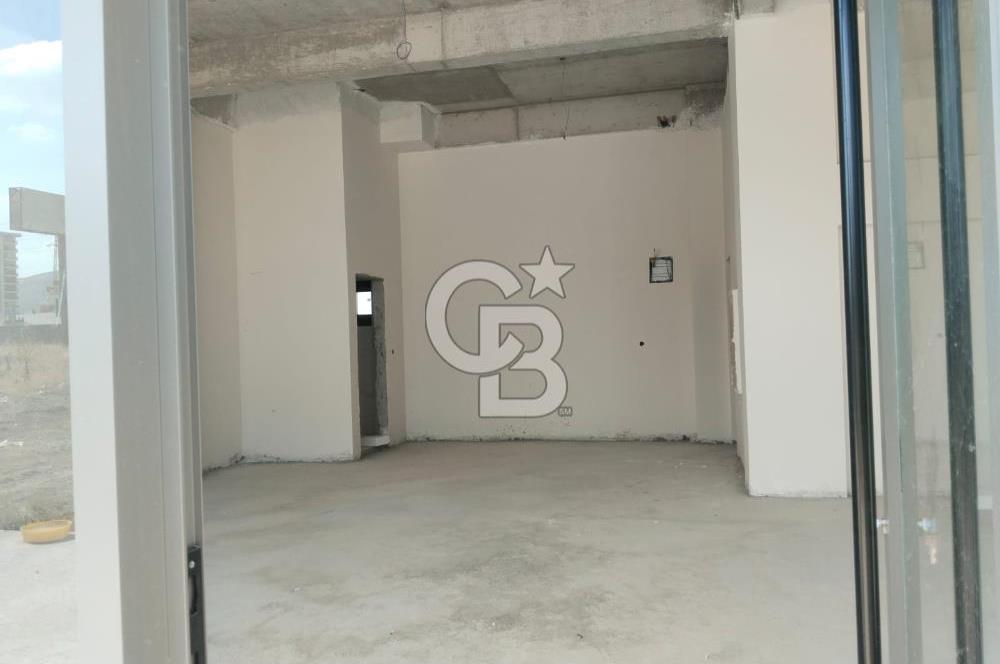 OMNİA ULUKENT EVLERİNDE KİRALIK 80 M2 DÜKKAN