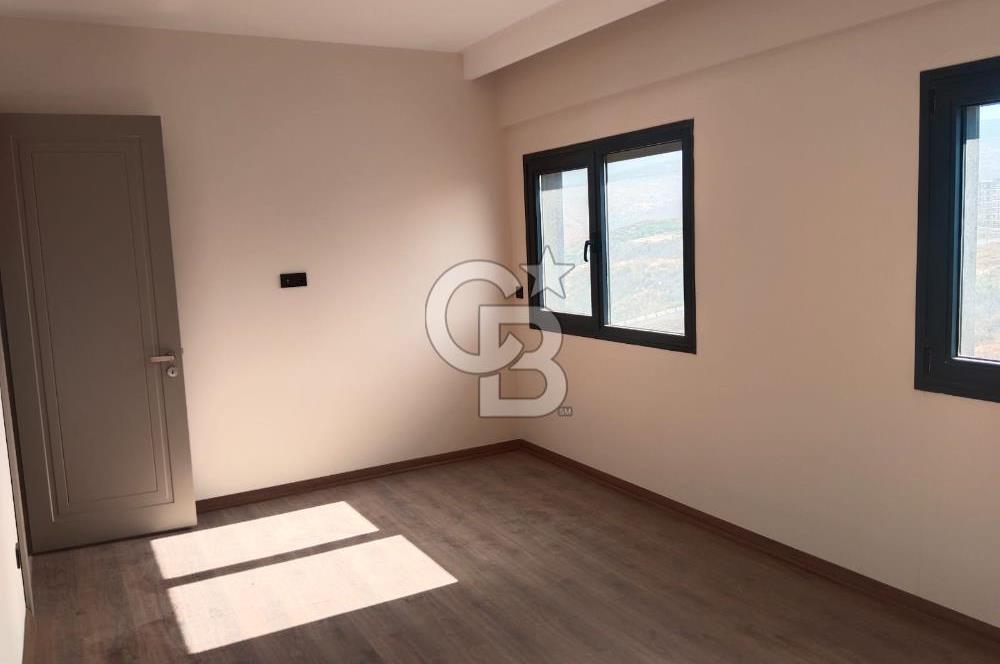 ULUKENT NİRVANA SUİTS'DE SATILIK 5+1 PENTHOUSE