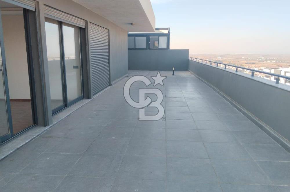 ULUKENT NİRVANA SUİTS'DE SATILIK 5+1 PENTHOUSE