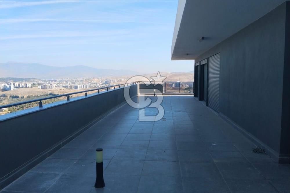 ULUKENT NİRVANA SUİTS'DE SATILIK 5+1 PENTHOUSE