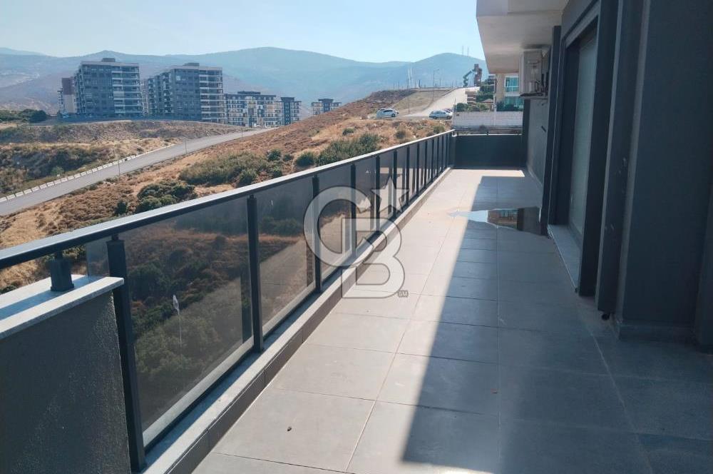 ULUKENT NİRVANA SUİTS'DE SATILIK 5+1 PENTHOUSE