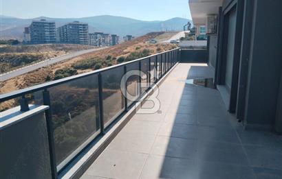 ULUKENT NİRVANA SUİTS'DE SATILIK 5+1 PENTHOUSE