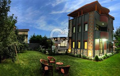 Arnavutköy de havuzlu  lüks villa Osmanlı konakları sitesi