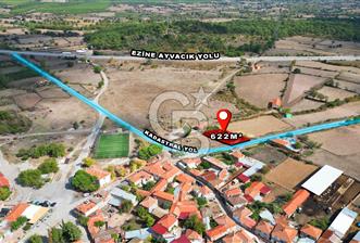 ÇANAKKALE EZİNE'DE ANAYOLA YAKIN 623 m²﻿ SATILIK ARSA VE KÖY EVİ