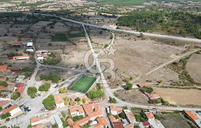 ÇANAKKALE EZİNE'DE ANAYOLA YAKIN 623 m²﻿ SATILIK ARSA VE KÖY EVİ