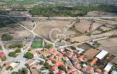 ÇANAKKALE EZİNE'DE ANAYOLA YAKIN 623 m²﻿ SATILIK ARSA VE KÖY EVİ