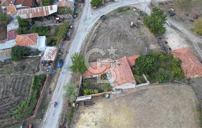 ÇANAKKALE EZİNE'DE ANAYOLA YAKIN 623 m²﻿ SATILIK ARSA VE KÖY EVİ