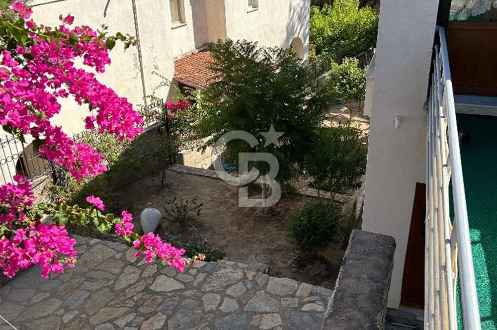 Bodrum Akyarlar Karaincir de 3 Katlı Bina ve 2 Katlı İşyeri