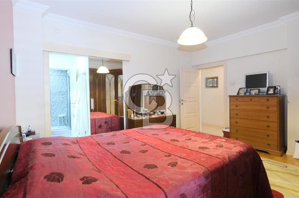 SÖĞÜTÖZÜ'NDE SÖĞÜTÖZÜ APARTMANI SATILIK 4+1 SATILIK DAİRE