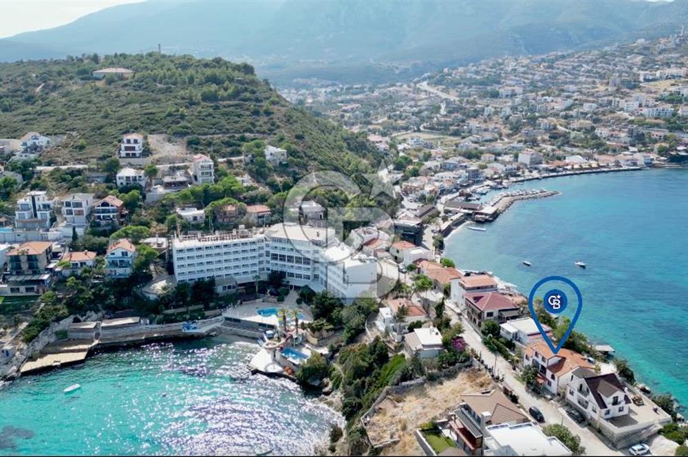 KARABURUN İSKELEDE DENİZE SIFIR 5+2 SATILIK MÜSTAKİL TRİPLEKS EV