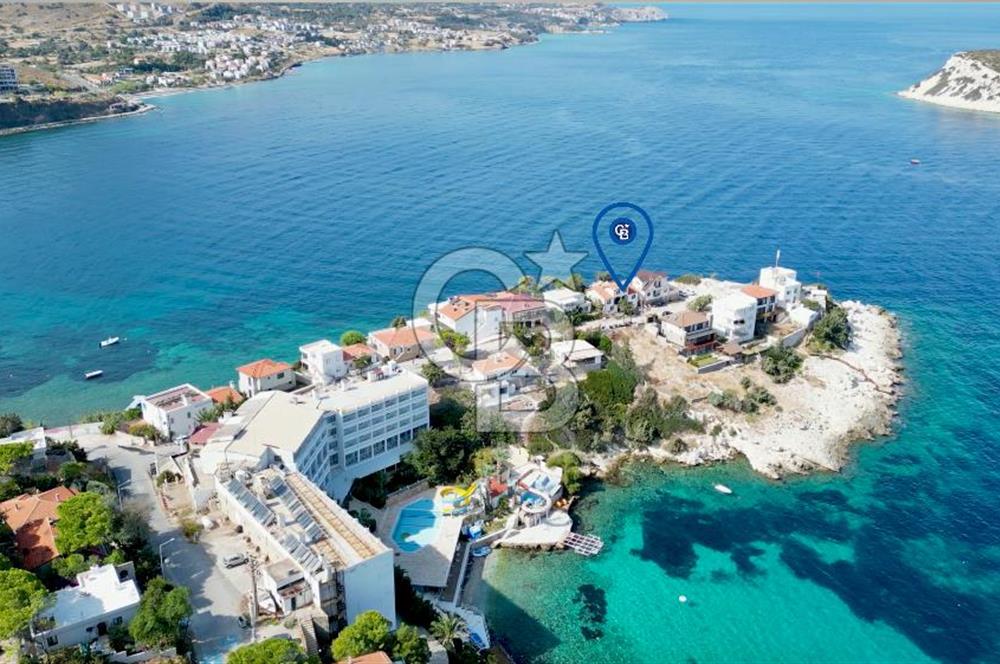 KARABURUN İSKELEDE DENİZE SIFIR 5+2 SATILIK MÜSTAKİL TRİPLEKS EV