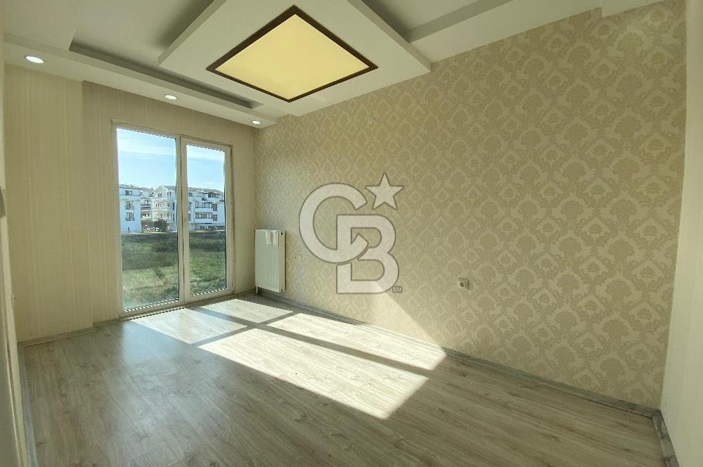 KOCAELİ KARTEPE'DE HAVUZLU SİTE İÇERİSİNDE 2+1 KİRALIK DAİRE