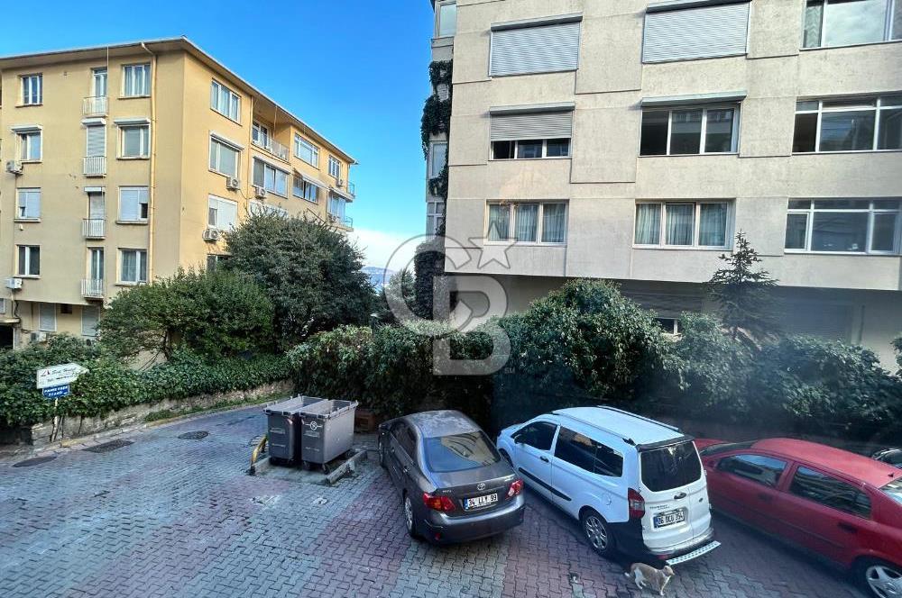 GÜMÜŞSUYU'nda EŞYALI, OTOPARKLI KİRALIK DAİRE