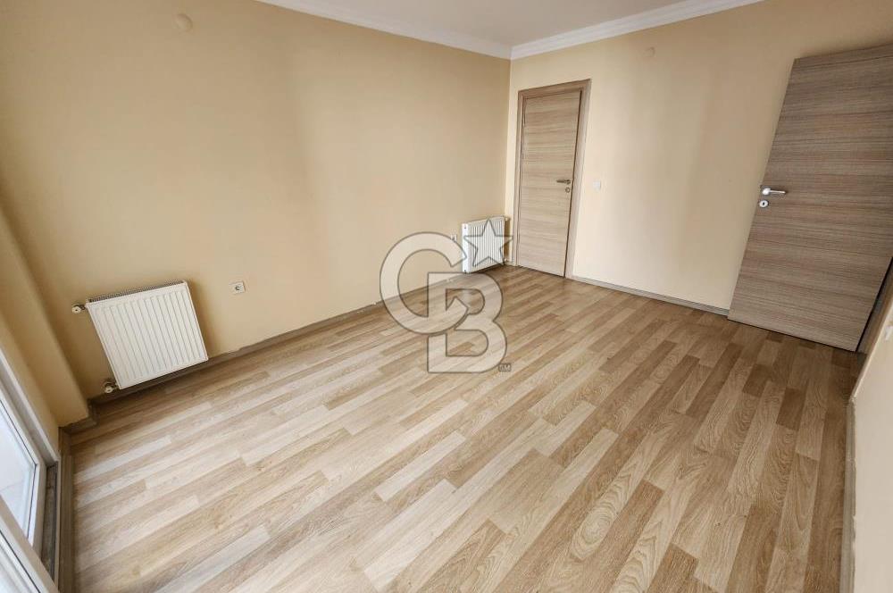 MENEMEN UĞURMUMCU İZBAN HASTANE YAKINI ARA KAT 3+1 SATILIK DAİRE