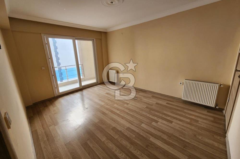 MENEMEN UĞURMUMCU İZBAN HASTANE YAKINI ARA KAT 3+1 SATILIK DAİRE