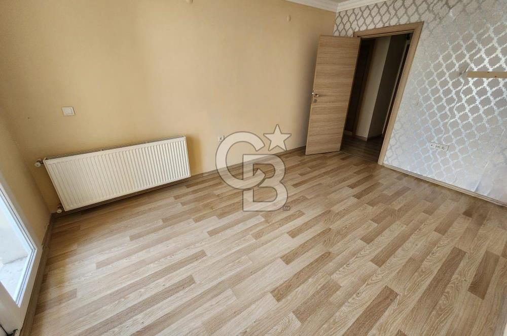 MENEMEN UĞURMUMCU İZBAN HASTANE YAKINI ARA KAT 3+1 SATILIK DAİRE