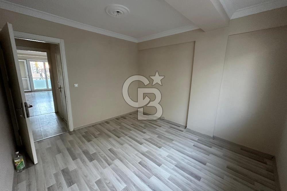 KARŞIYAKA ŞEMİKLER MERKEZ'DE 120 M2 2+1 KİRALIK FERAH DAİRE