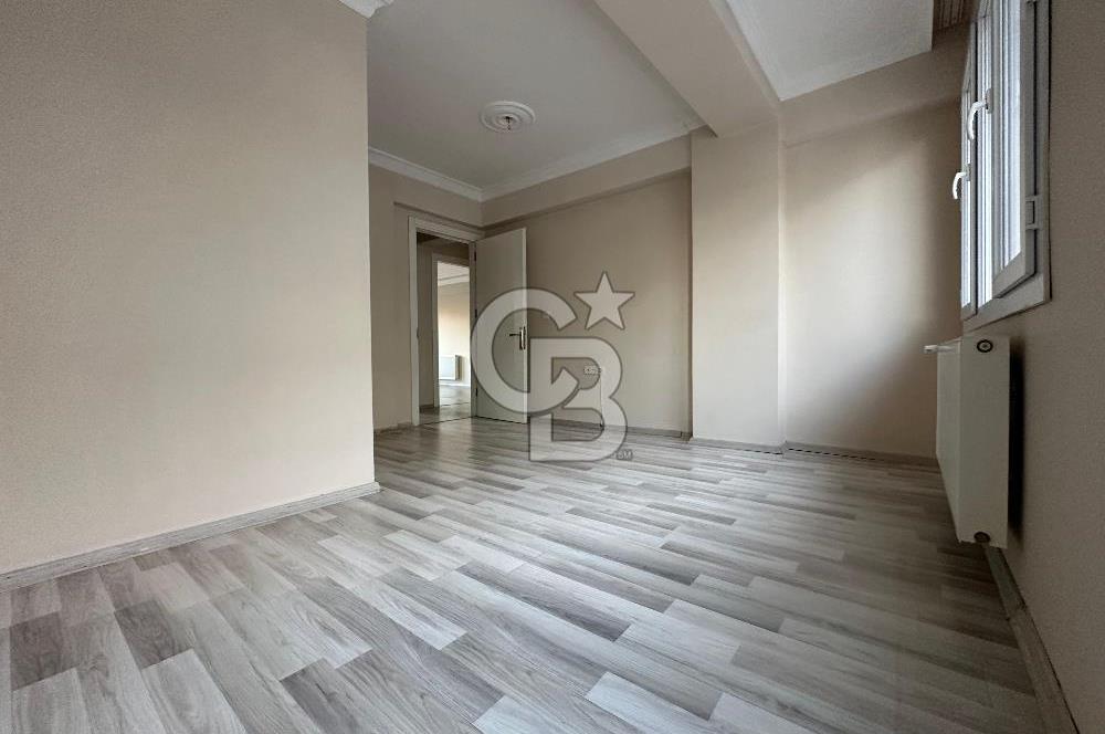 KARŞIYAKA ŞEMİKLER MERKEZ'DE 120 M2 2+1 KİRALIK FERAH DAİRE