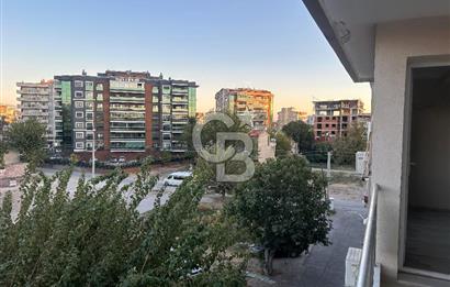 KARŞIYAKA ŞEMİKLER MERKEZ'DE 120 M2 2+1 KİRALIK FERAH DAİRE