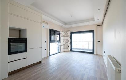 MENDERES CADDE ÜZERİNDE SIFIR 2+1 DAİRE