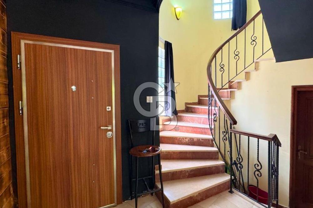 Girne Bölgesinde Denize Yürüme Mesafesinde Kiralık 3+1 Eşyalı Villa !