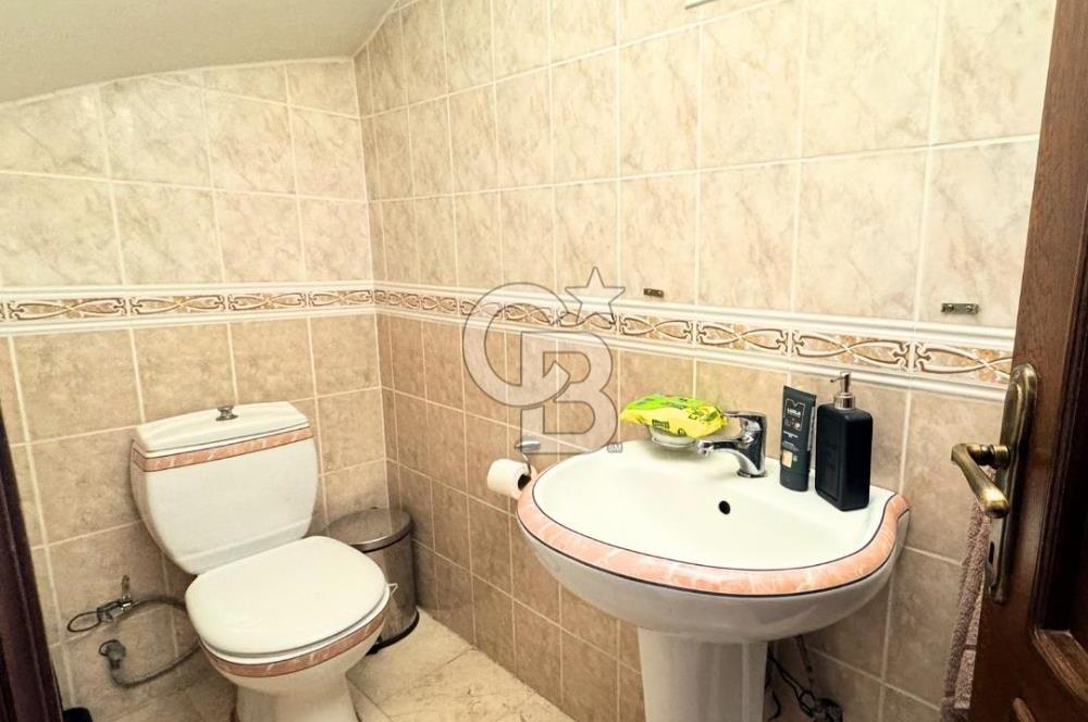 Girne Bölgesinde Denize Yürüme Mesafesinde Kiralık 3+1 Eşyalı Villa !